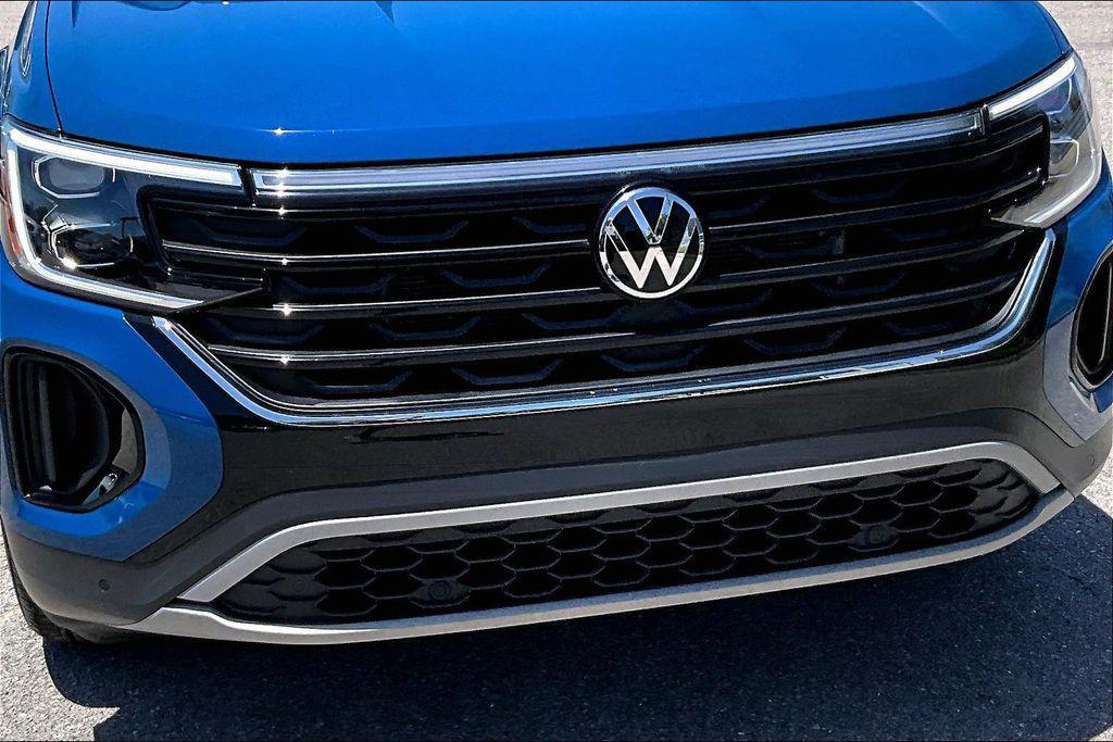 used 2025 Volkswagen Atlas Cross Sport car, priced at $33,893