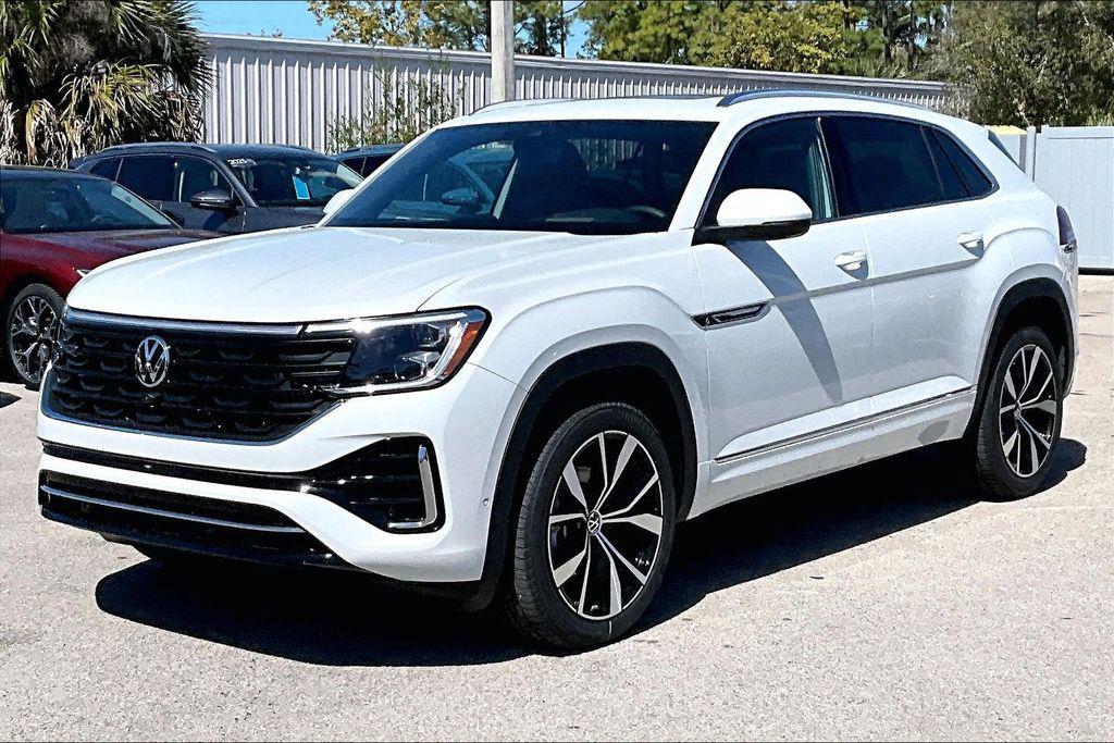 new 2026 Volkswagen Atlas Cross Sport car, priced at $51,002