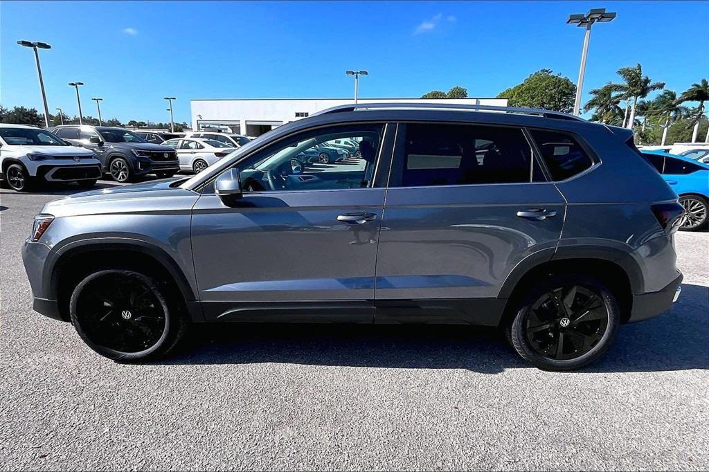 new 2026 Volkswagen Taos car, priced at $31,544