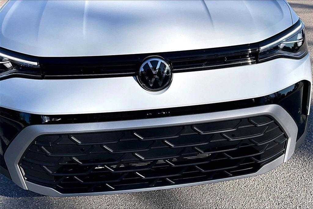 new 2026 Volkswagen Taos car, priced at $30,512