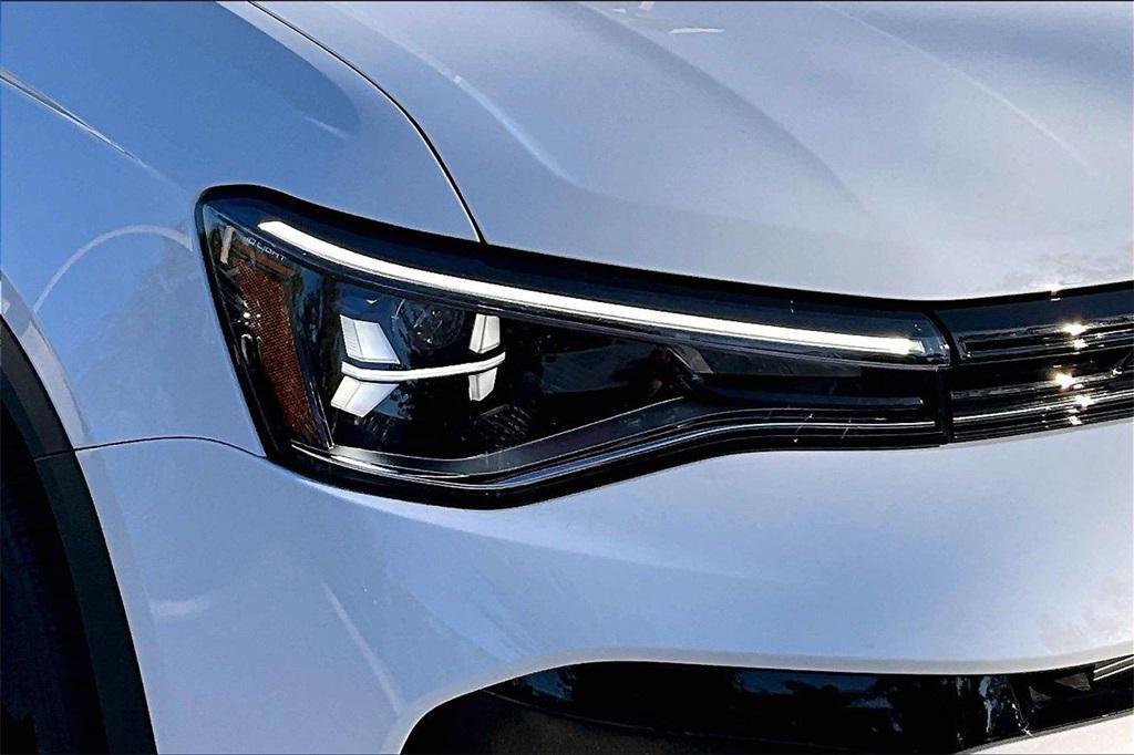 new 2026 Volkswagen Taos car, priced at $30,512