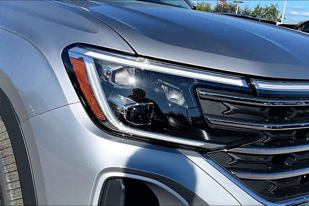 new 2026 Volkswagen Atlas car, priced at $44,029