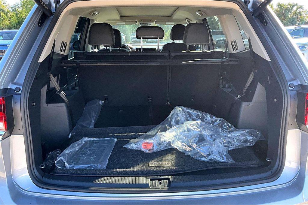 new 2026 Volkswagen Atlas car, priced at $44,029