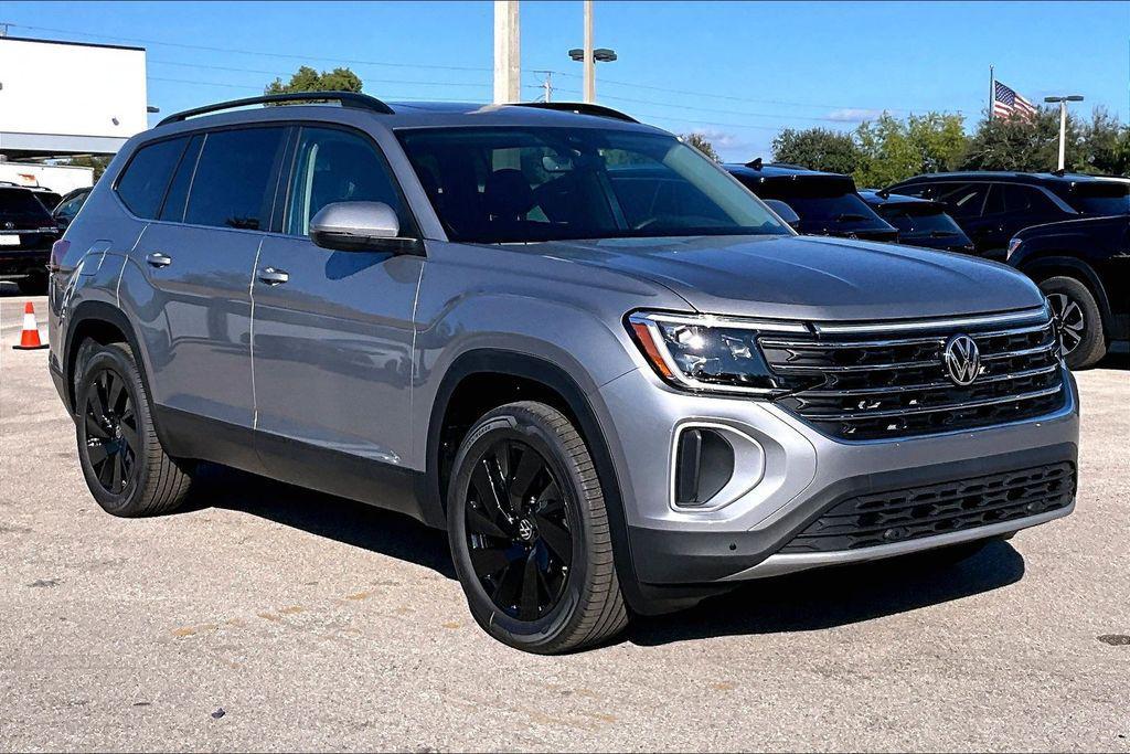 new 2026 Volkswagen Atlas car, priced at $44,029