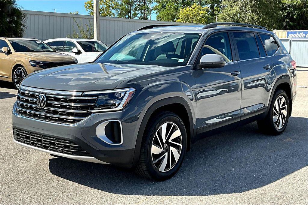 new 2026 Volkswagen Atlas car, priced at $44,671