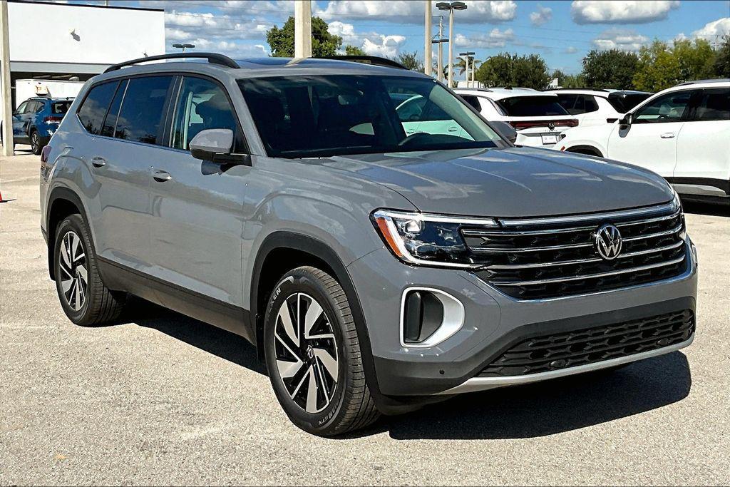 new 2026 Volkswagen Atlas car, priced at $44,671