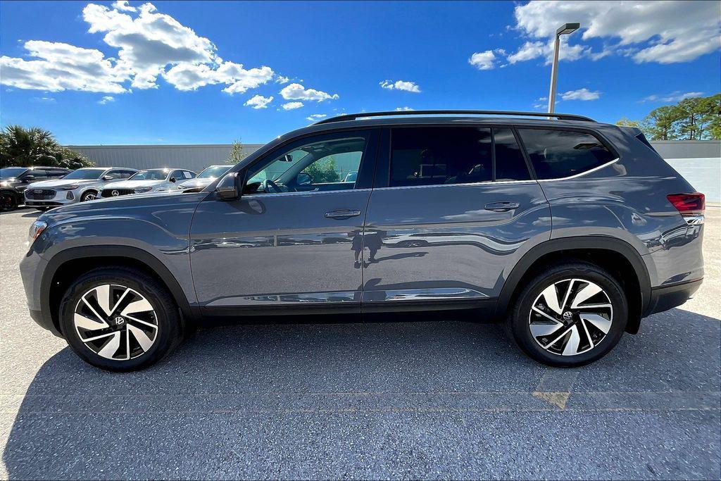 new 2026 Volkswagen Atlas car, priced at $44,671