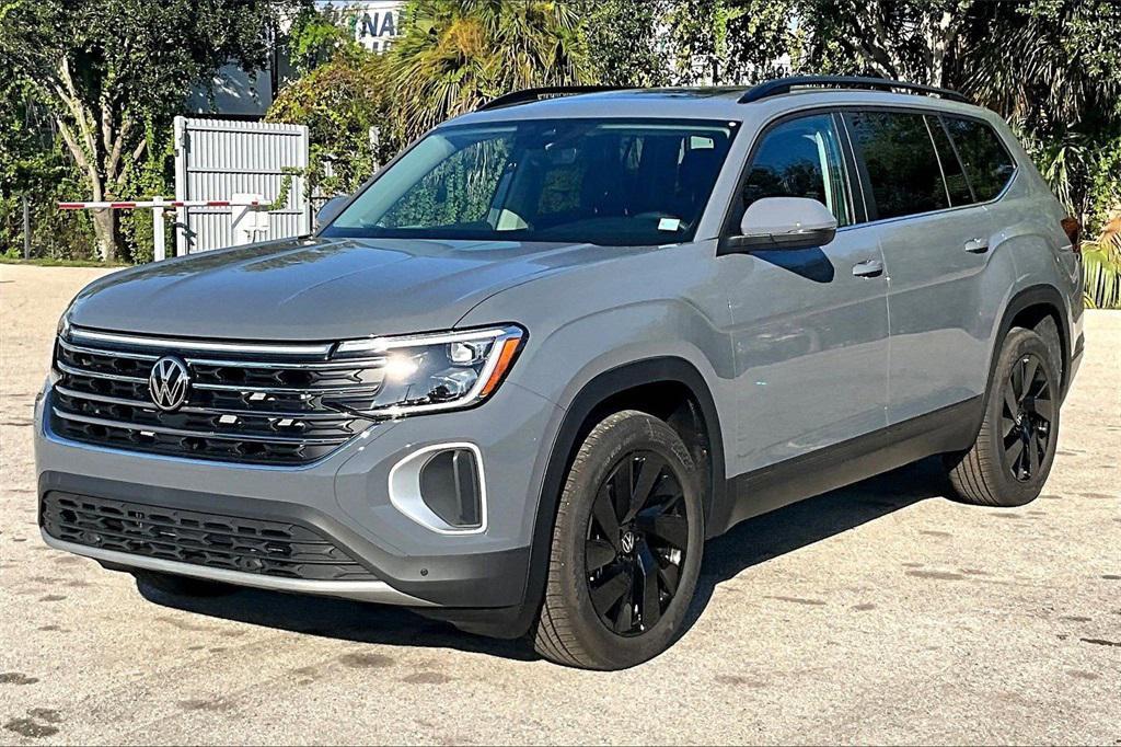 new 2026 Volkswagen Atlas car, priced at $44,149