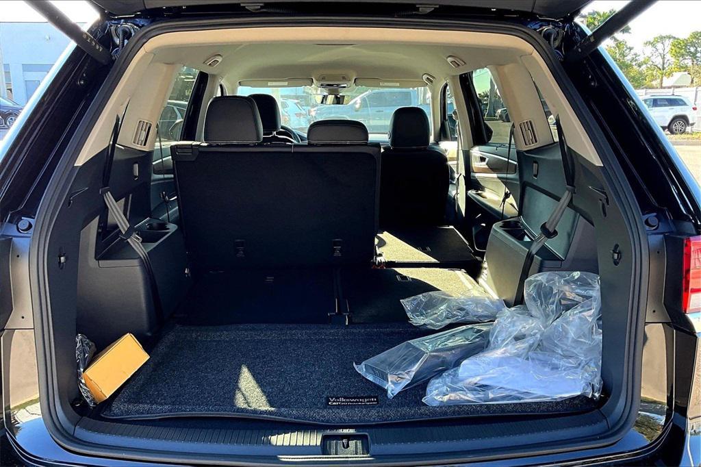new 2026 Volkswagen Atlas car, priced at $43,538