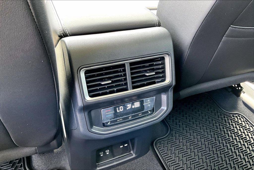 new 2026 Volkswagen Atlas car, priced at $53,479