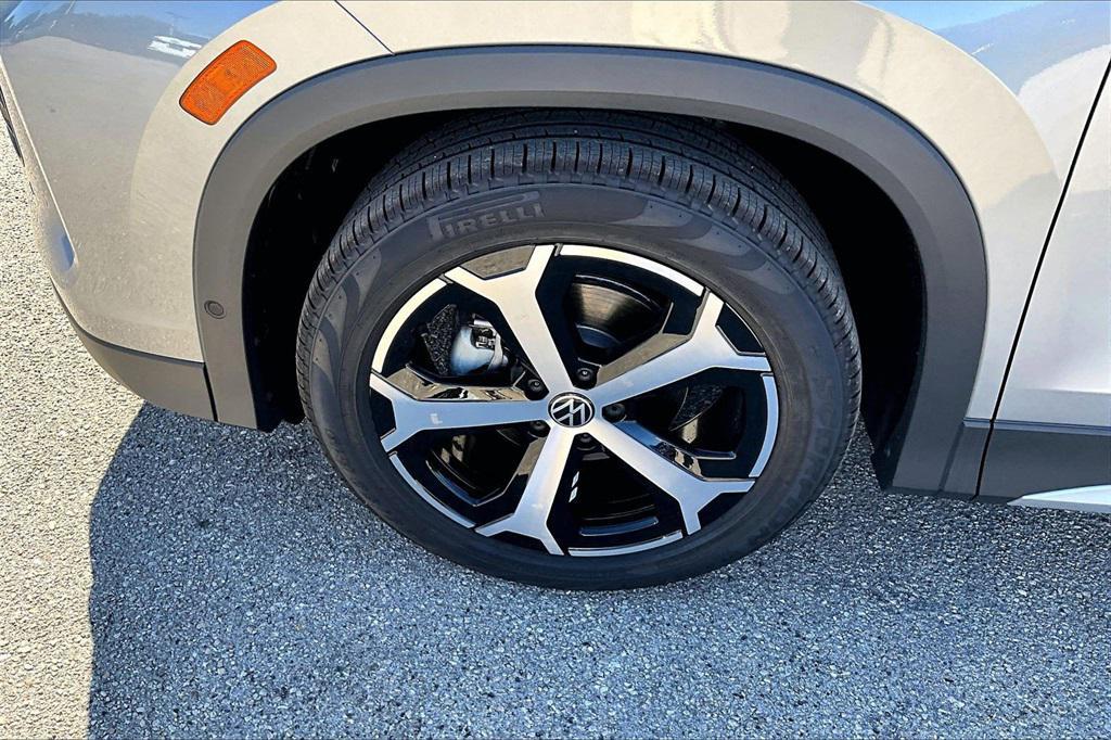 new 2026 Volkswagen Tiguan car, priced at $34,996