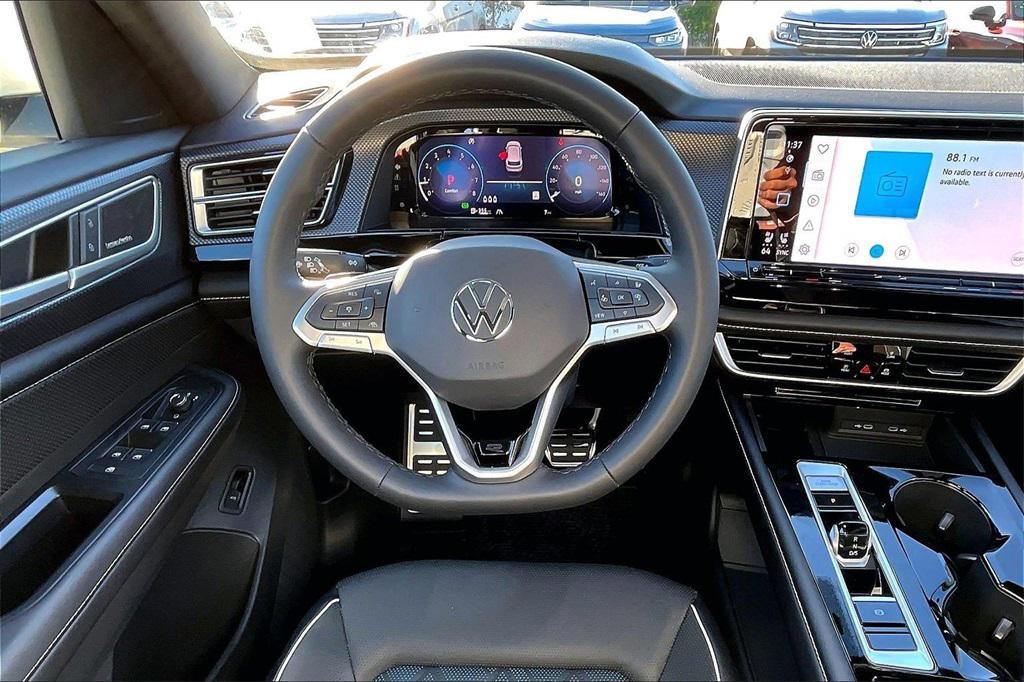new 2026 Volkswagen Atlas Cross Sport car, priced at $52,002