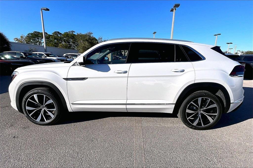 new 2026 Volkswagen Atlas Cross Sport car, priced at $52,002