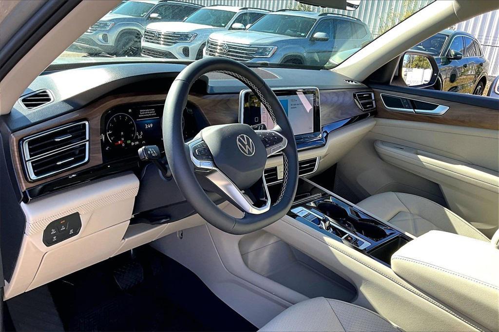 new 2026 Volkswagen Atlas car, priced at $42,359
