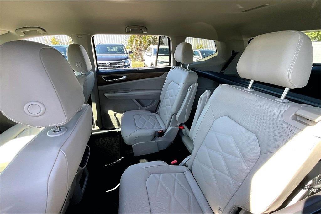 new 2026 Volkswagen Atlas car, priced at $42,359