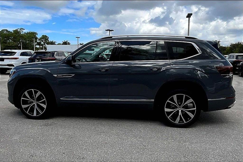new 2026 Volkswagen Atlas car, priced at $52,129