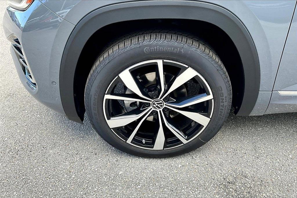 new 2026 Volkswagen Atlas car, priced at $52,129
