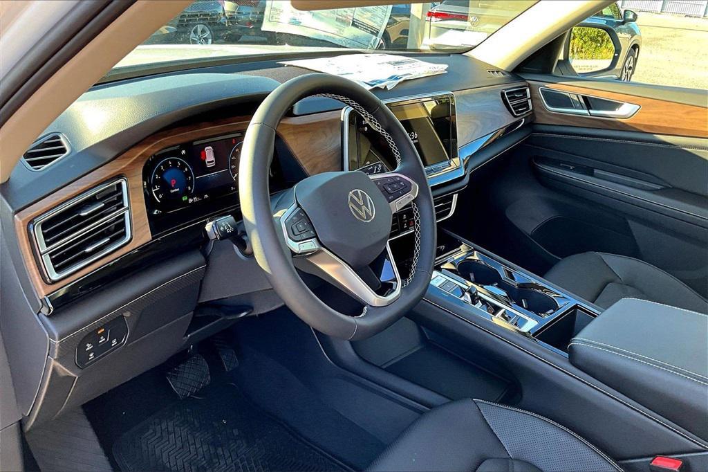 new 2026 Volkswagen Atlas car, priced at $43,551