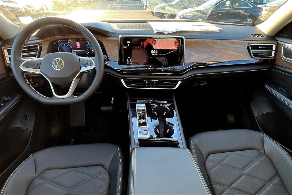 new 2026 Volkswagen Atlas car, priced at $43,551