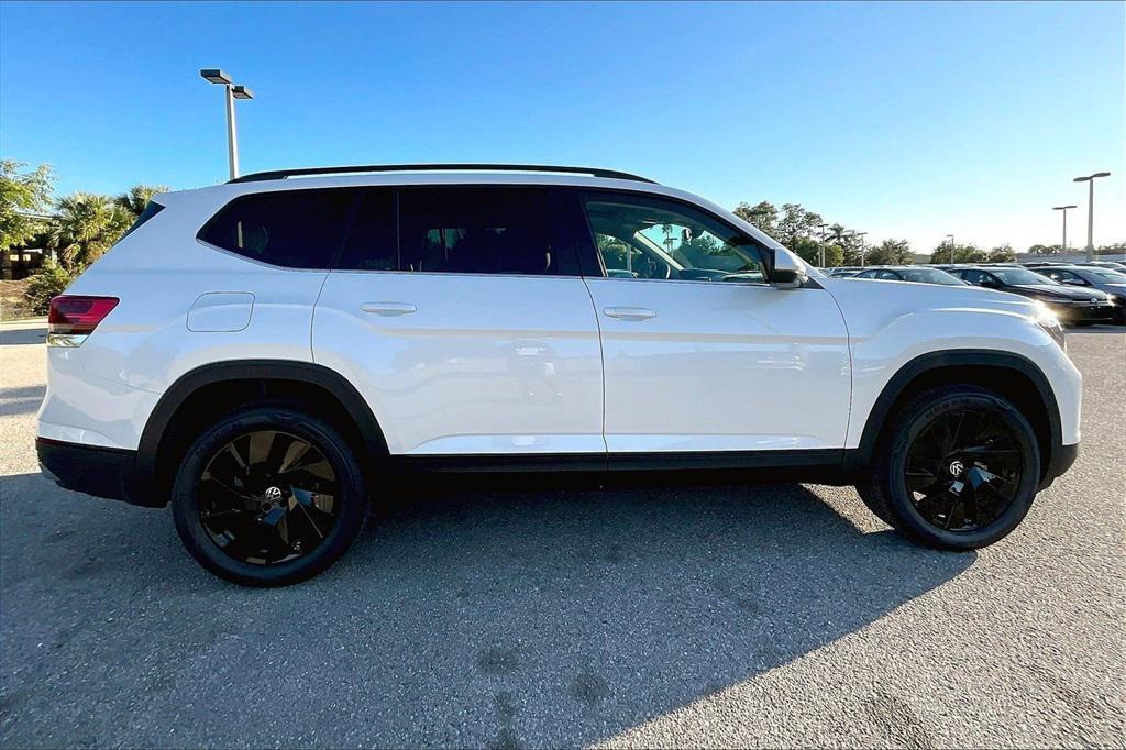 new 2026 Volkswagen Atlas car, priced at $43,551