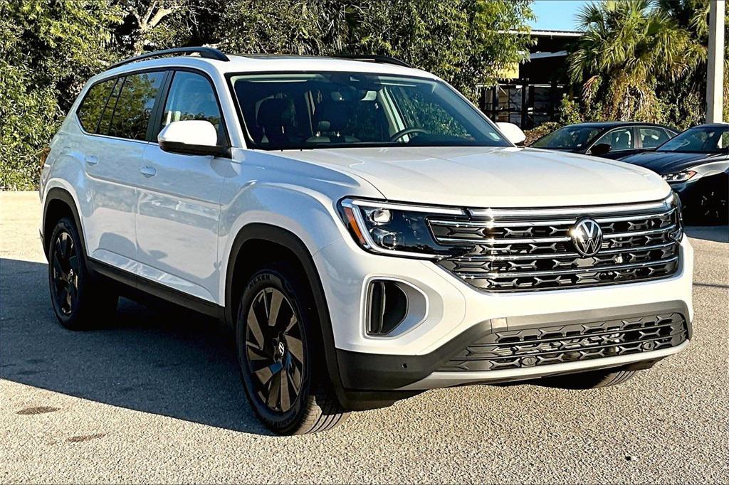 new 2026 Volkswagen Atlas car, priced at $43,551