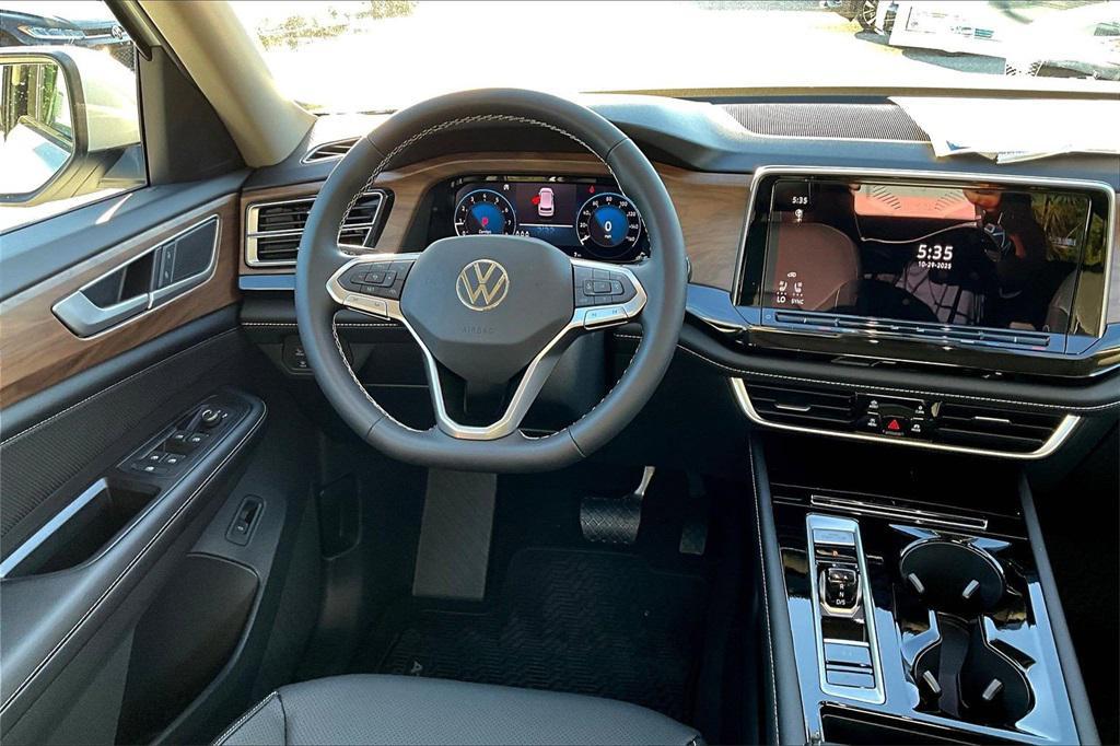 new 2026 Volkswagen Atlas car, priced at $43,551