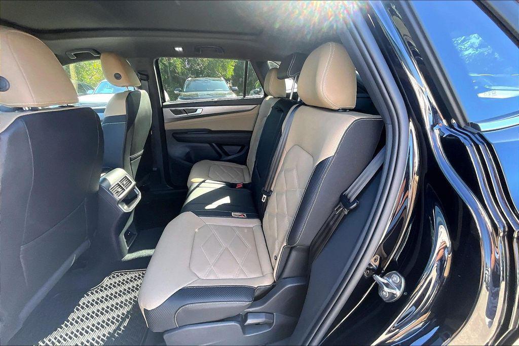 new 2026 Volkswagen Atlas Cross Sport car, priced at $42,894