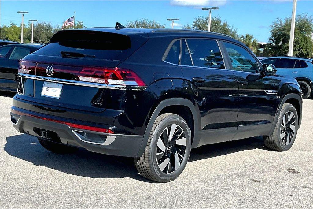 new 2026 Volkswagen Atlas Cross Sport car, priced at $42,894
