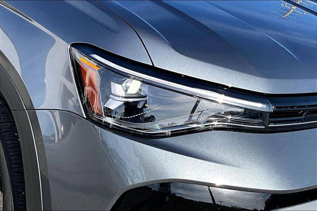 new 2026 Volkswagen Taos car, priced at $29,512