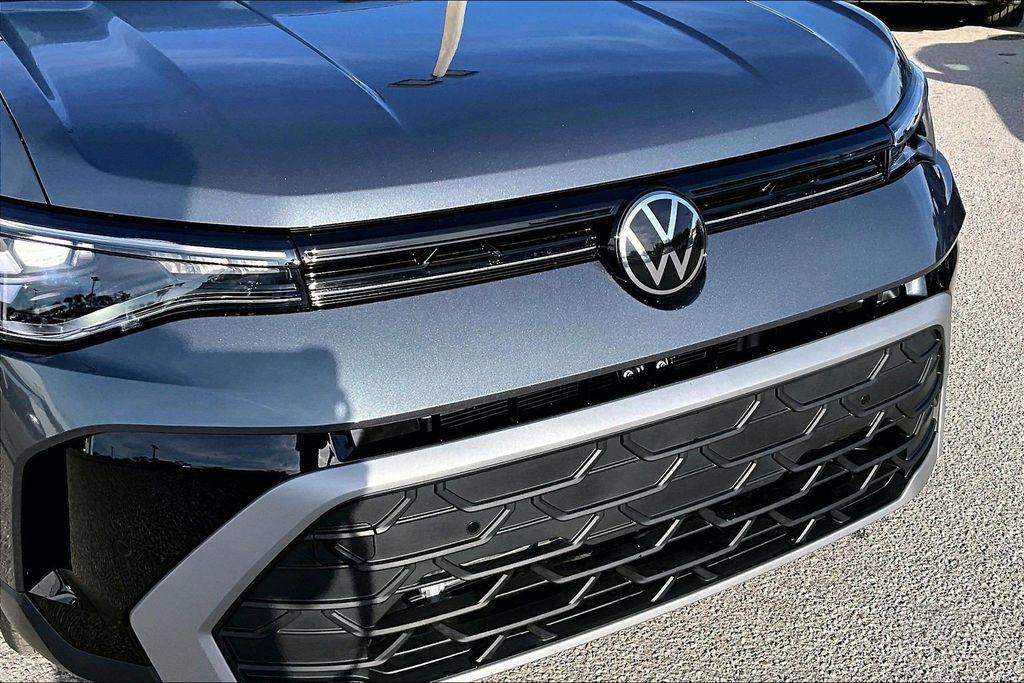 new 2026 Volkswagen Taos car, priced at $29,512