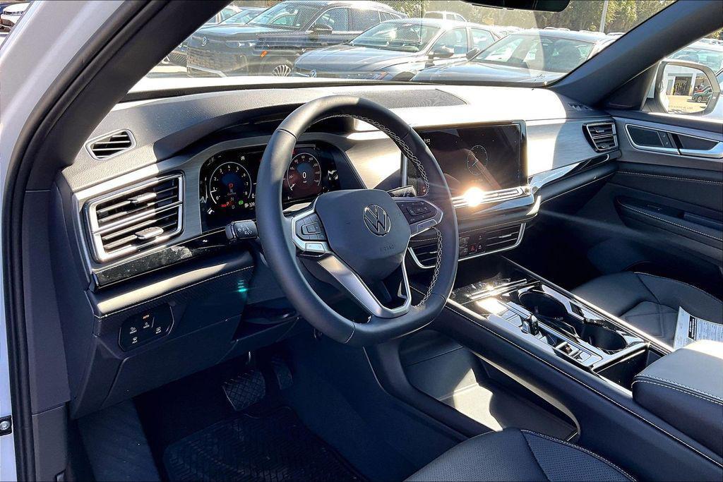 new 2026 Volkswagen Atlas Cross Sport car, priced at $42,007