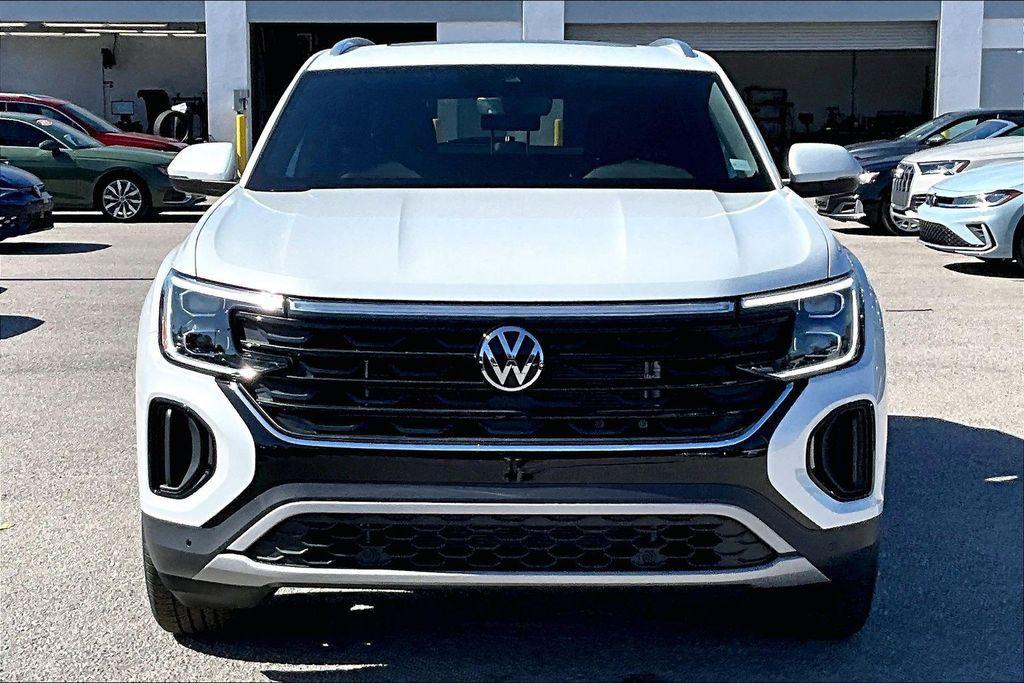 new 2026 Volkswagen Atlas Cross Sport car, priced at $42,007