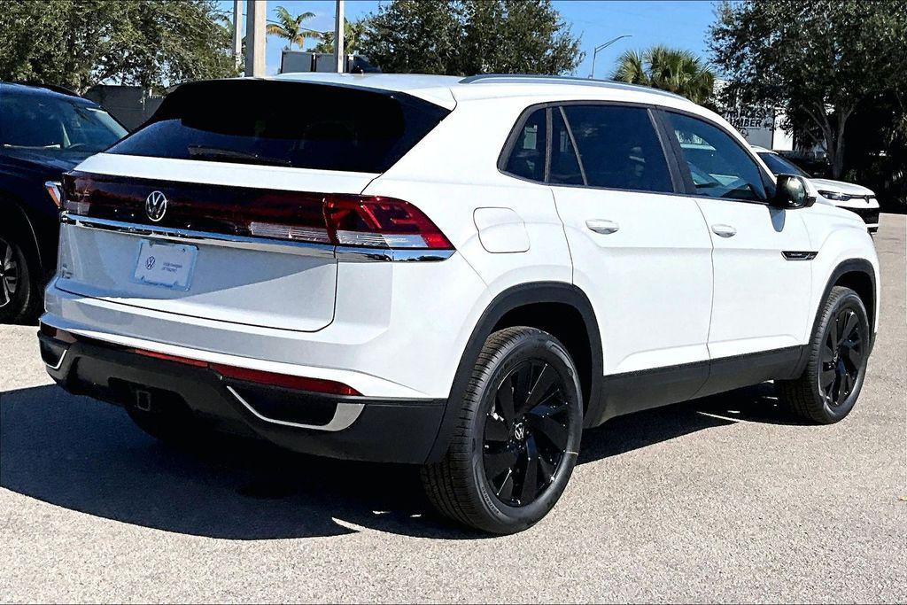 new 2026 Volkswagen Atlas Cross Sport car, priced at $42,007