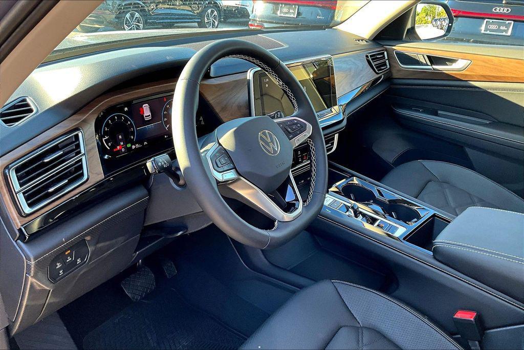 new 2026 Volkswagen Atlas car, priced at $44,292