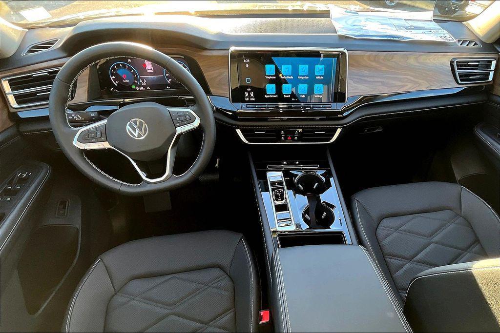 new 2026 Volkswagen Atlas car, priced at $45,076