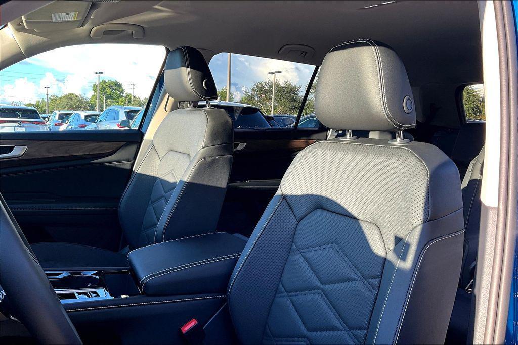 new 2026 Volkswagen Atlas car, priced at $45,076