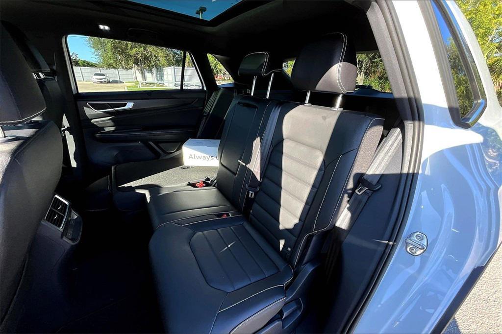 new 2026 Volkswagen Atlas Cross Sport car, priced at $47,297