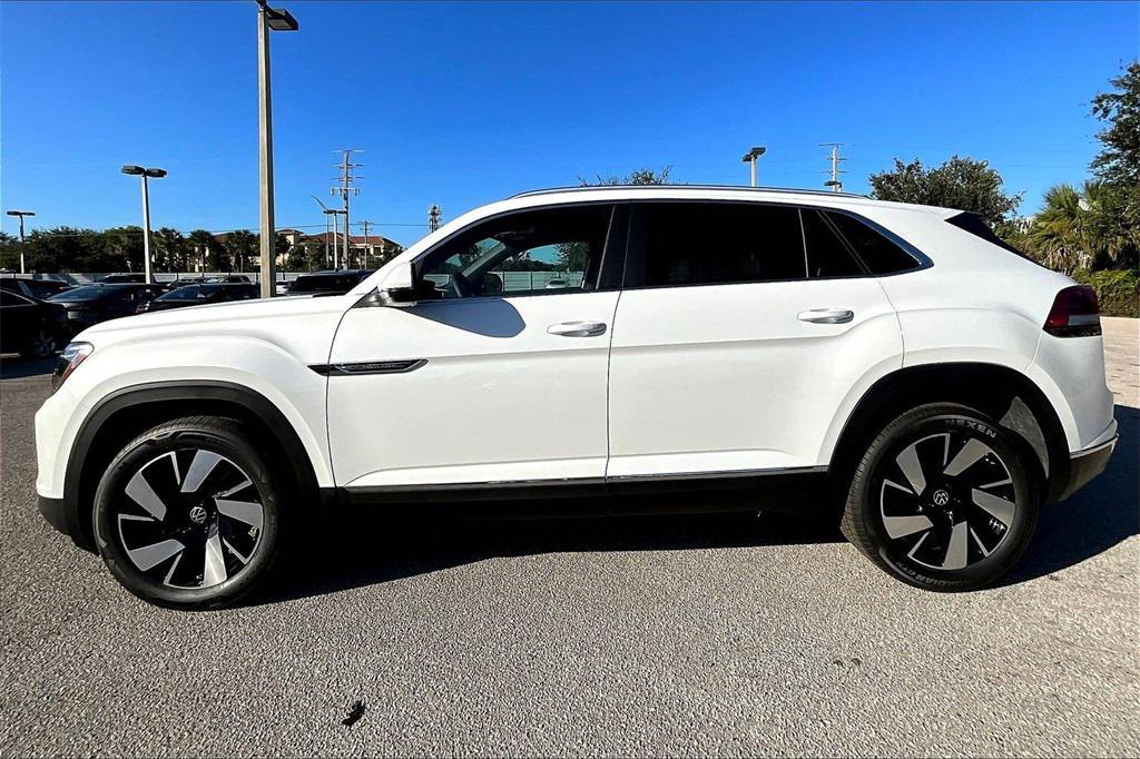 new 2026 Volkswagen Atlas Cross Sport car, priced at $47,297