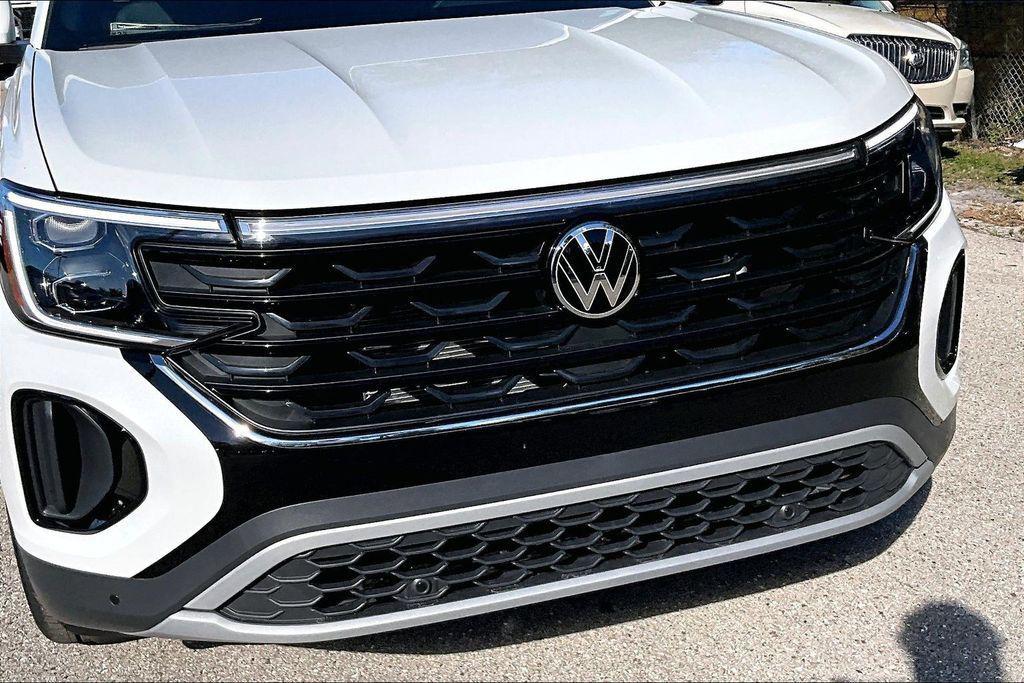 new 2026 Volkswagen Atlas Cross Sport car, priced at $41,816