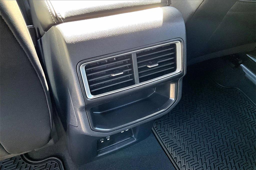 new 2026 Volkswagen Atlas Cross Sport car, priced at $42,816