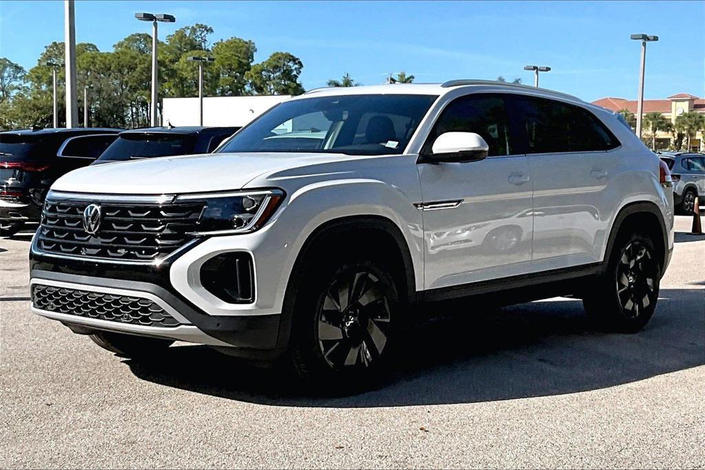 new 2026 Volkswagen Atlas Cross Sport car, priced at $42,816