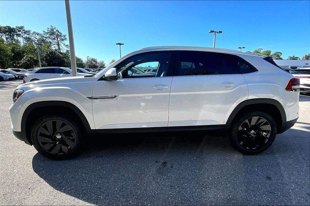 new 2026 Volkswagen Atlas Cross Sport car, priced at $41,816