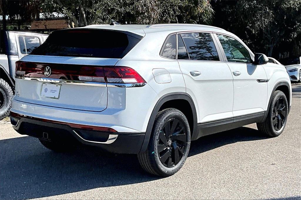 new 2026 Volkswagen Atlas Cross Sport car, priced at $42,816