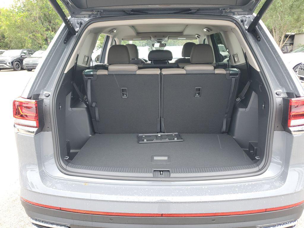 new 2026 Volkswagen Atlas car, priced at $46,890