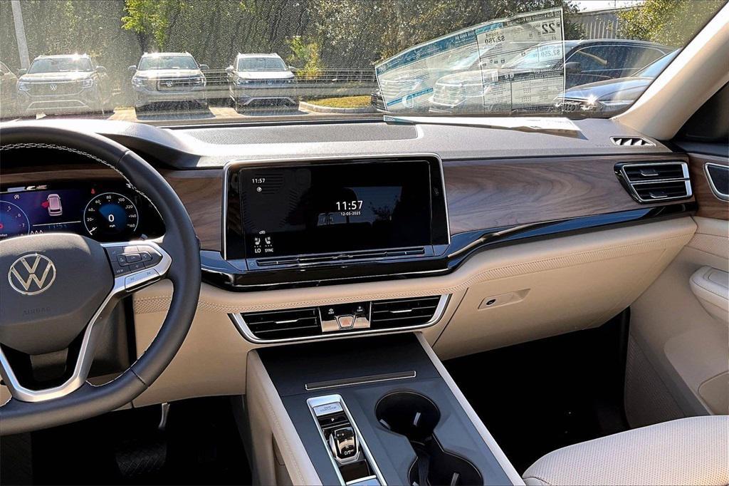 new 2026 Volkswagen Atlas car, priced at $39,670