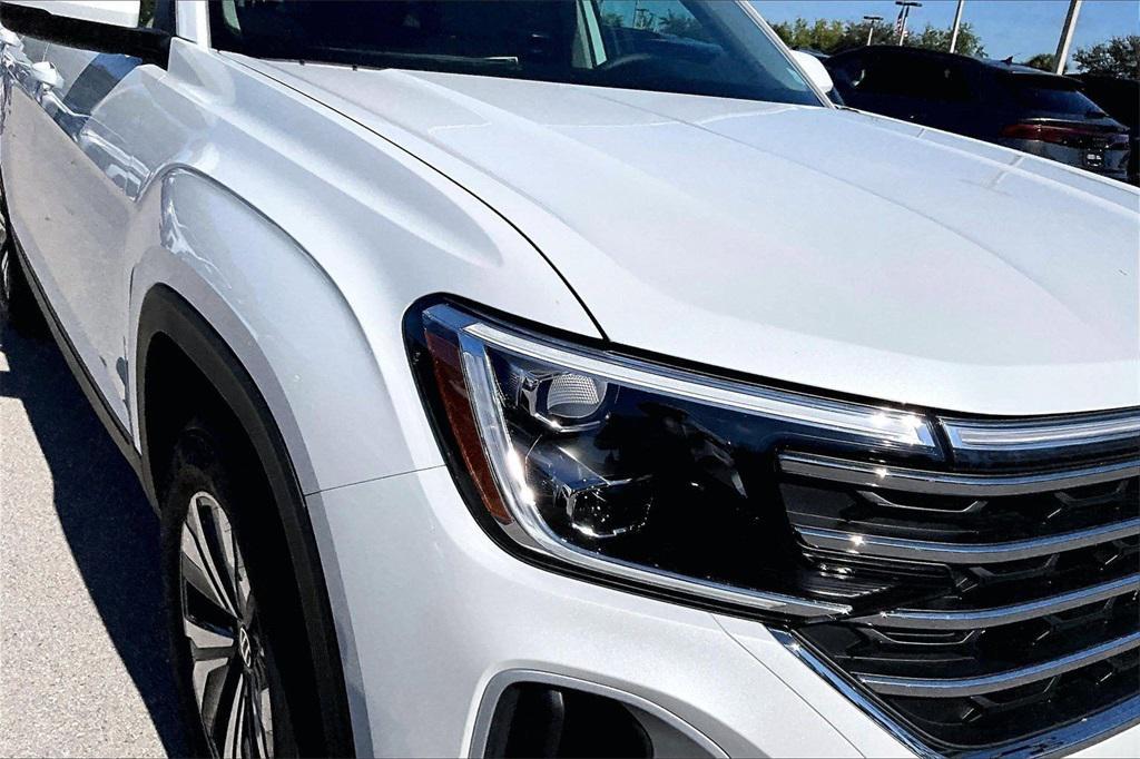 new 2026 Volkswagen Atlas car, priced at $39,670