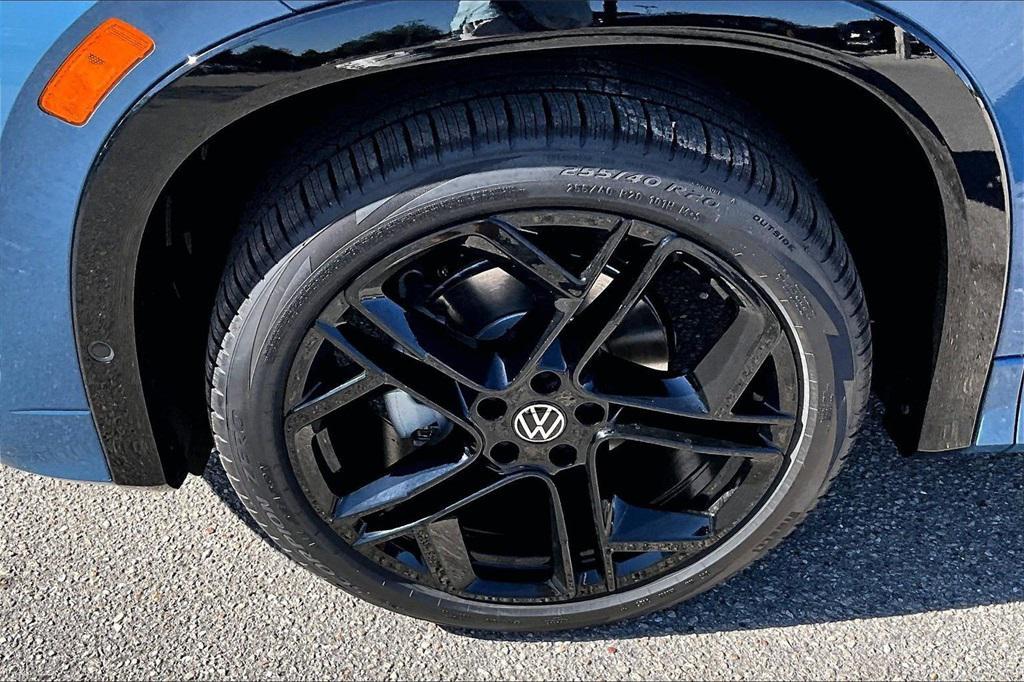 new 2026 Volkswagen Tiguan car, priced at $38,305