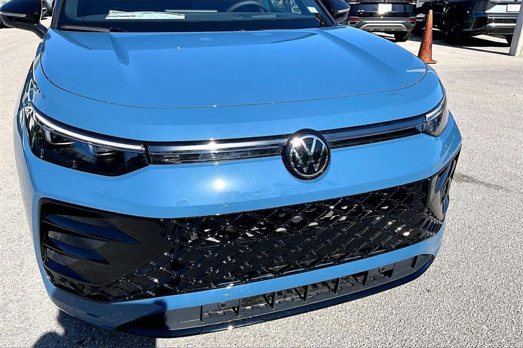 new 2026 Volkswagen Tiguan car, priced at $38,305