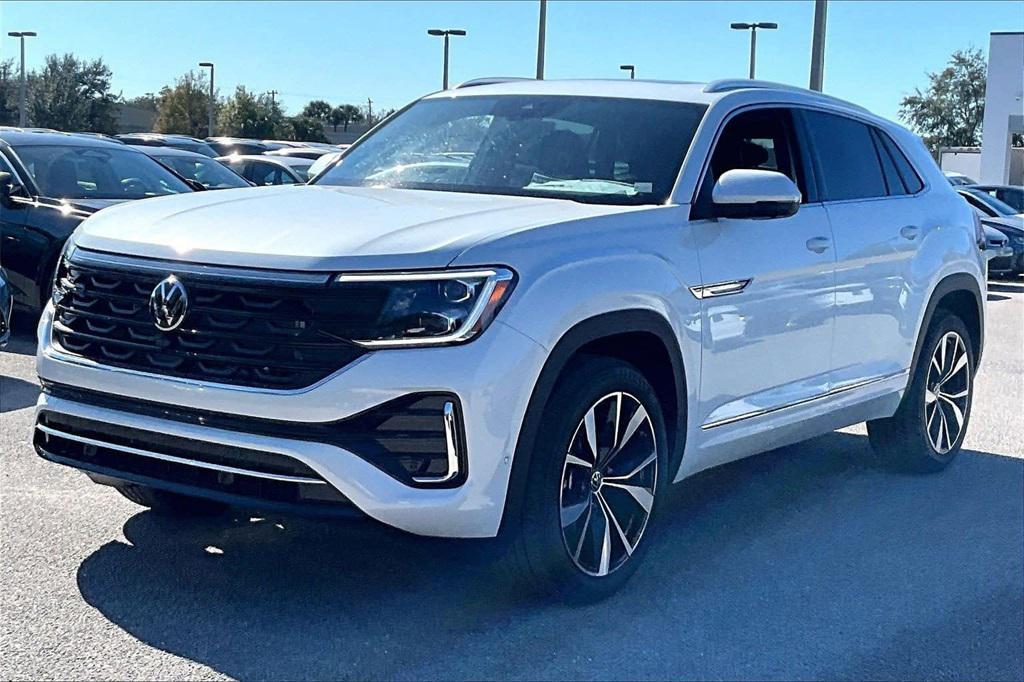 new 2026 Volkswagen Atlas Cross Sport car, priced at $52,002