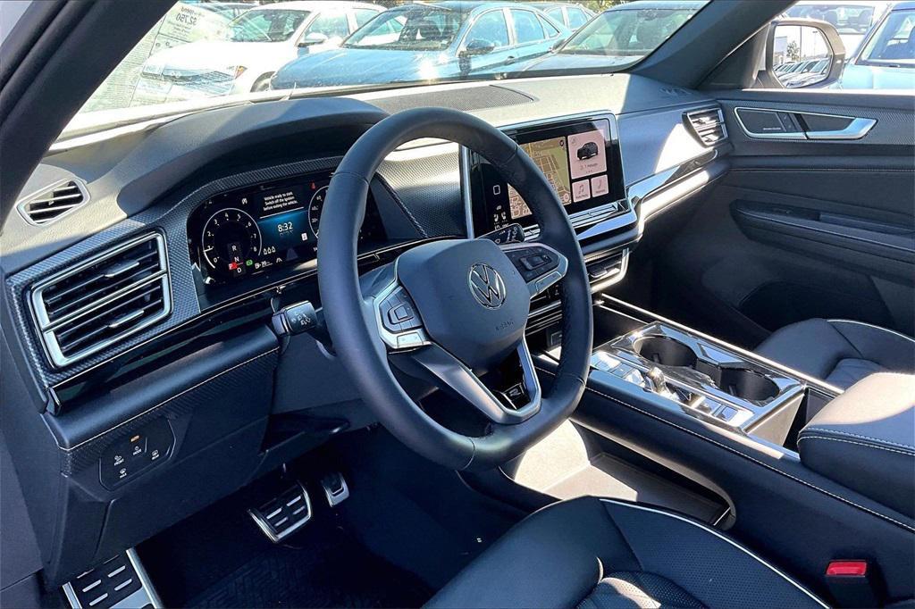 new 2026 Volkswagen Atlas Cross Sport car, priced at $52,002